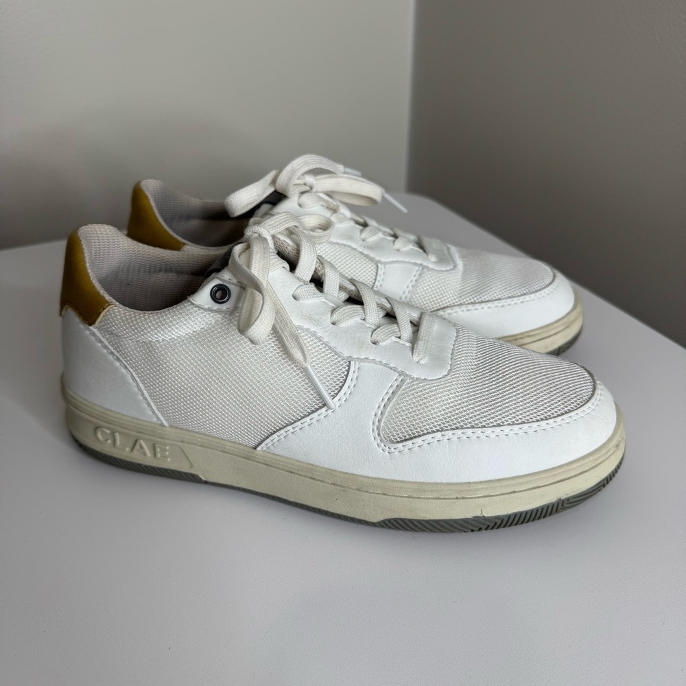 Vuori x Clae Milton Lite‎ White Tan Neutral Low Top Athleisure Sneaker Size 5.5